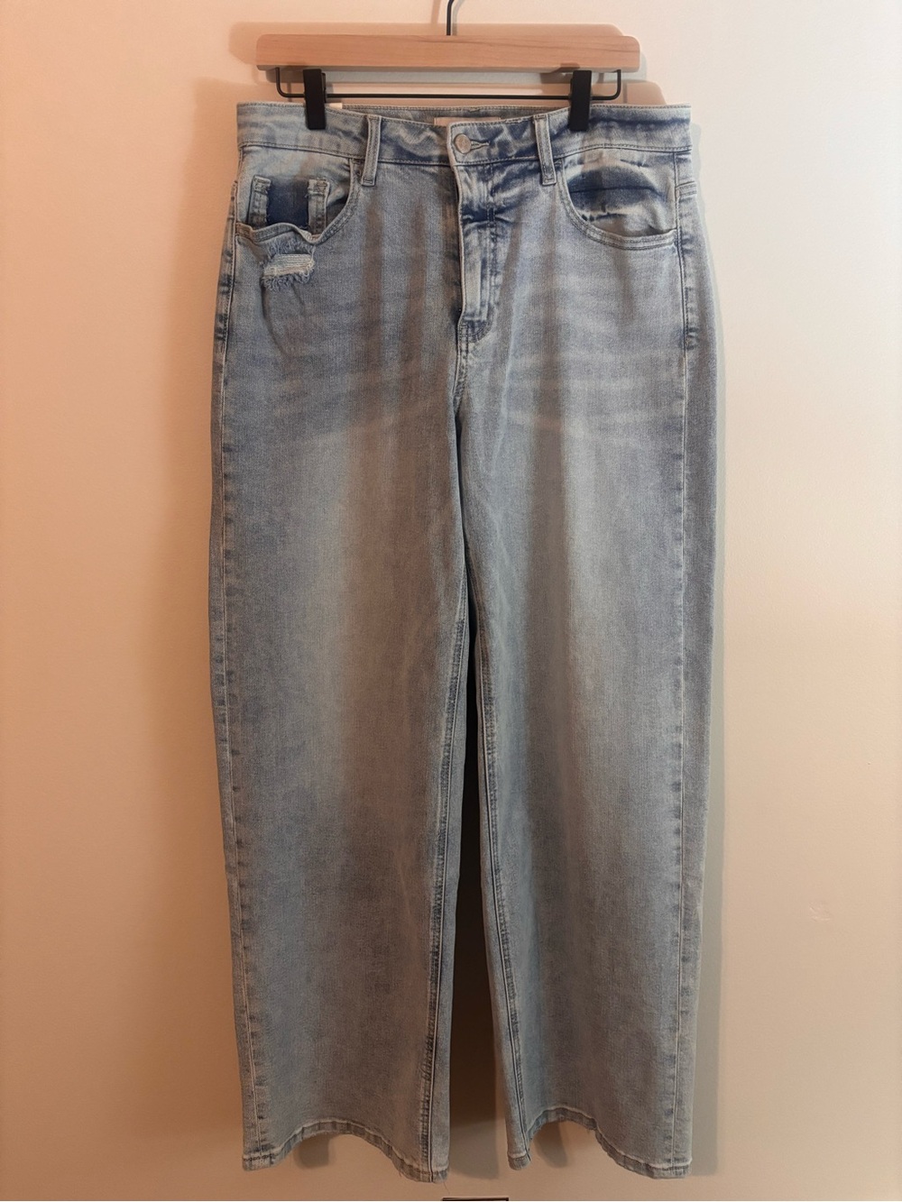 Light Blue Wide-Leg Women’s Jeans - Relaxed Flare